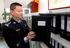 （社会）（1）依法打击“套路贷” 上海警察有妙招