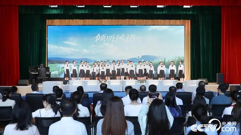 省政协召开推动“家校社医”四方协同对口协商会议